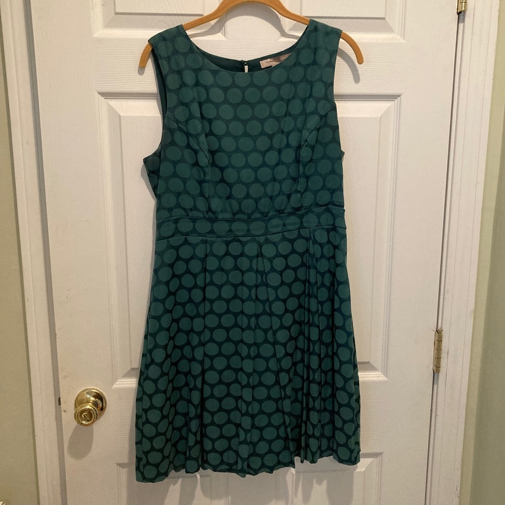 Forever 21 A Line Pleated Polka Dot Dress M